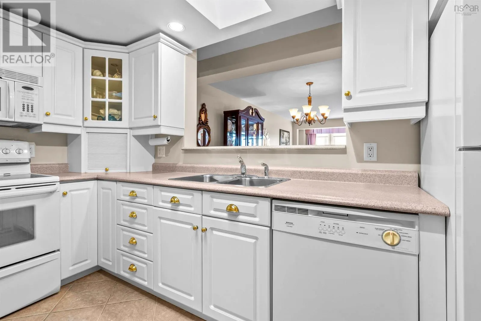 512 275 Prince Albert Road