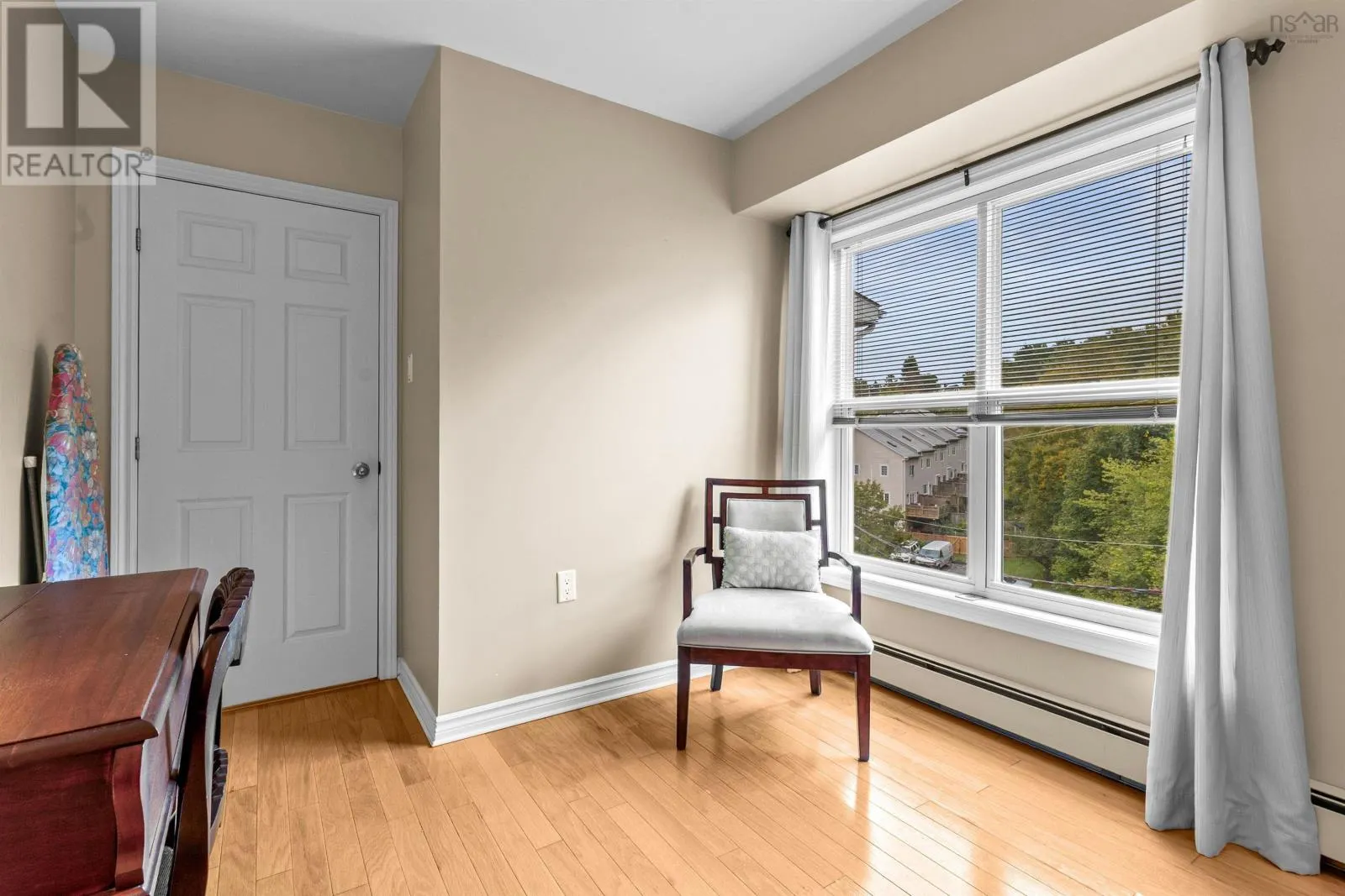 512 275 Prince Albert Road