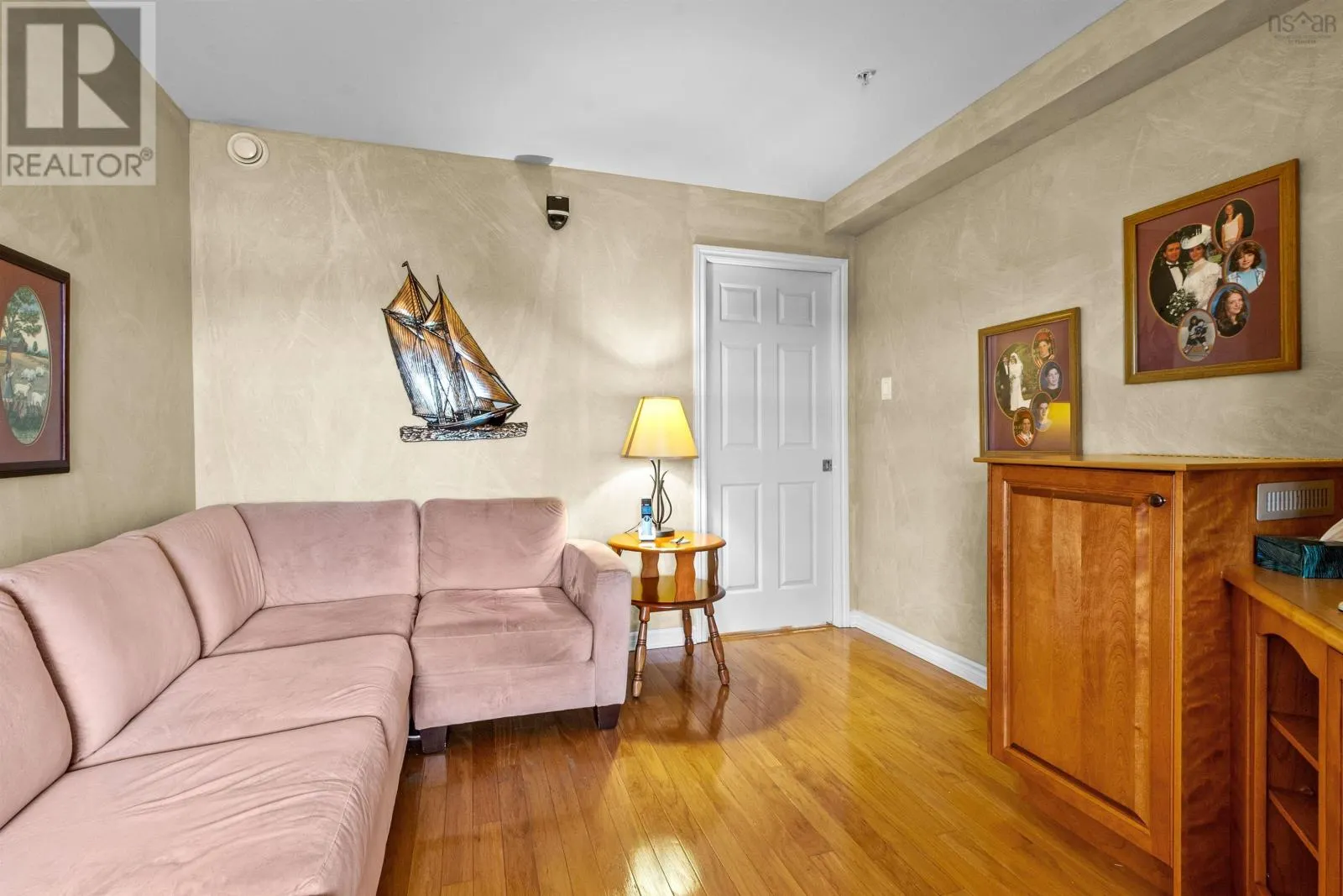 512 275 Prince Albert Road