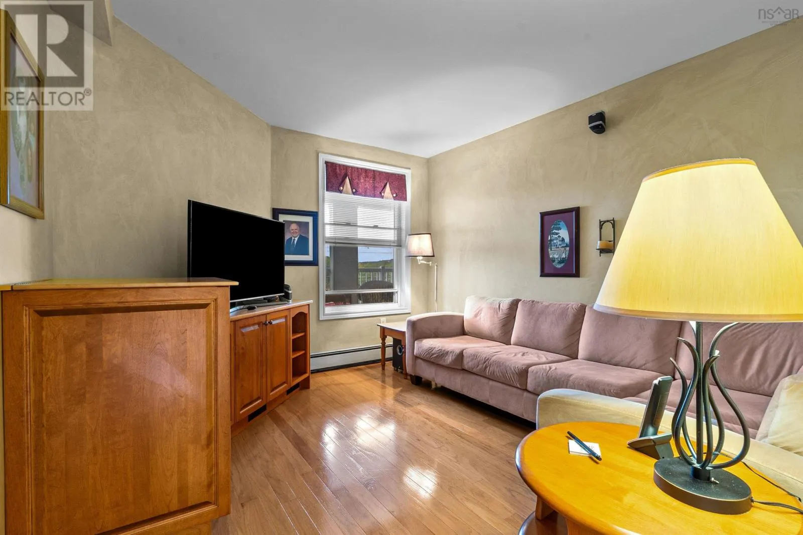 512 275 Prince Albert Road