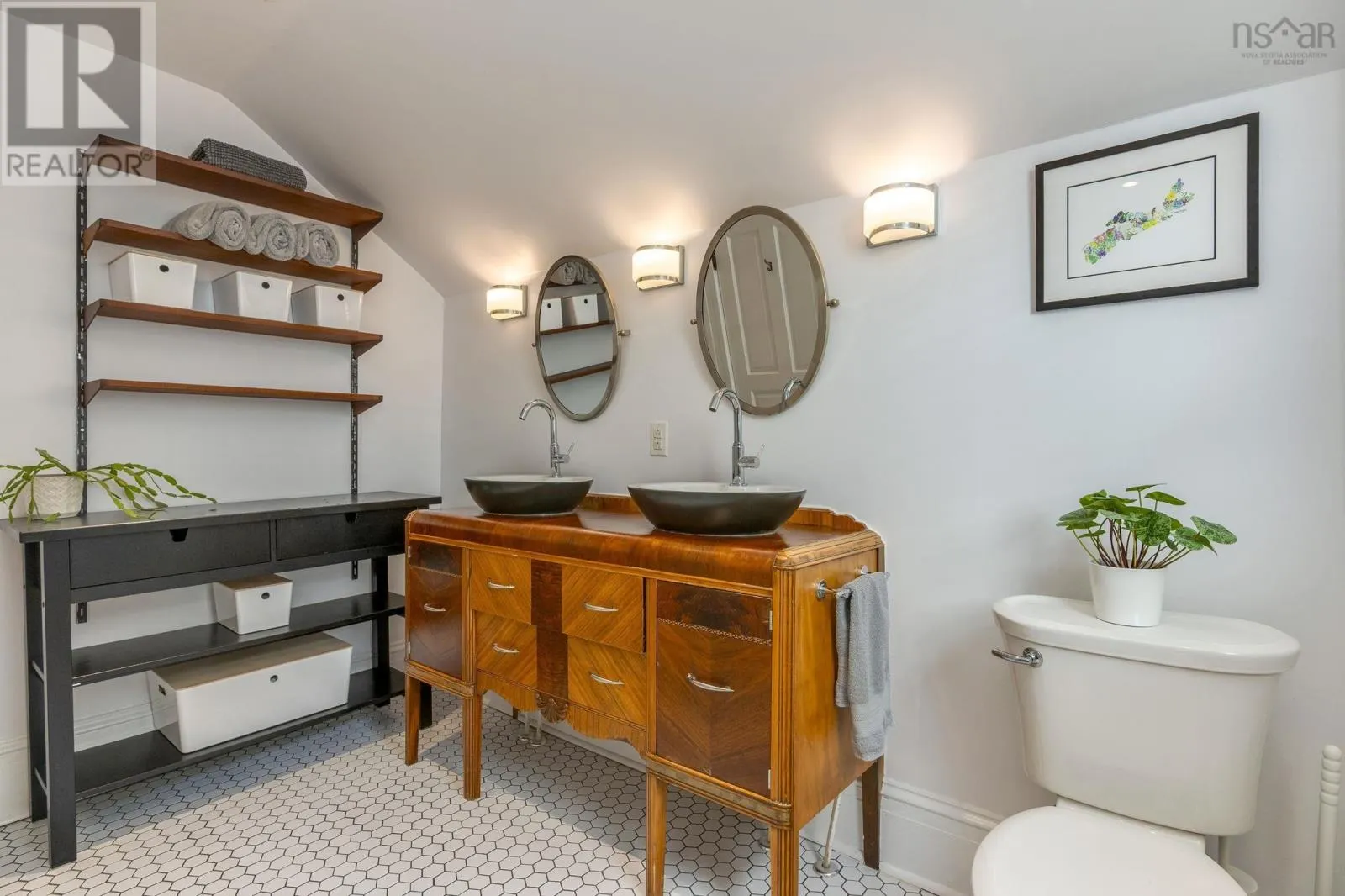 2 Dahlia Street