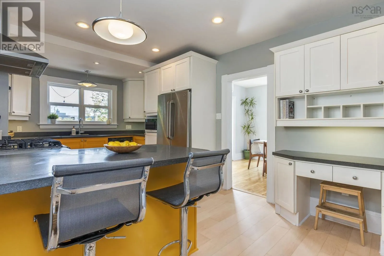 2 Dahlia Street