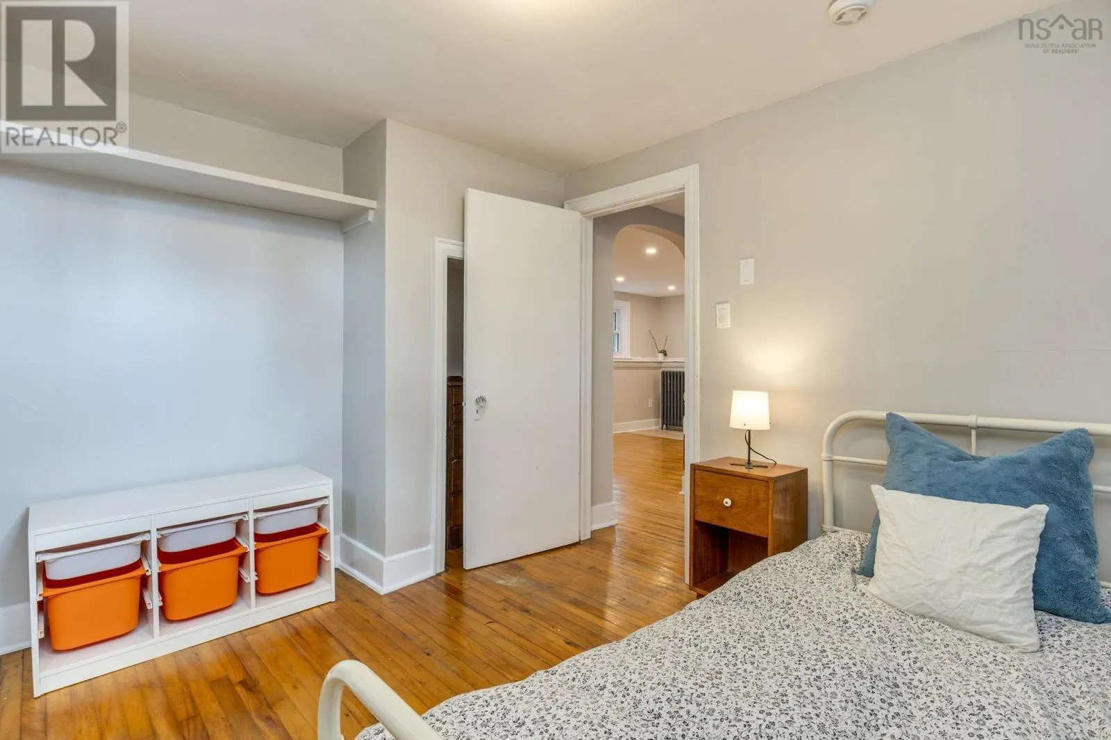 2 Dahlia Street