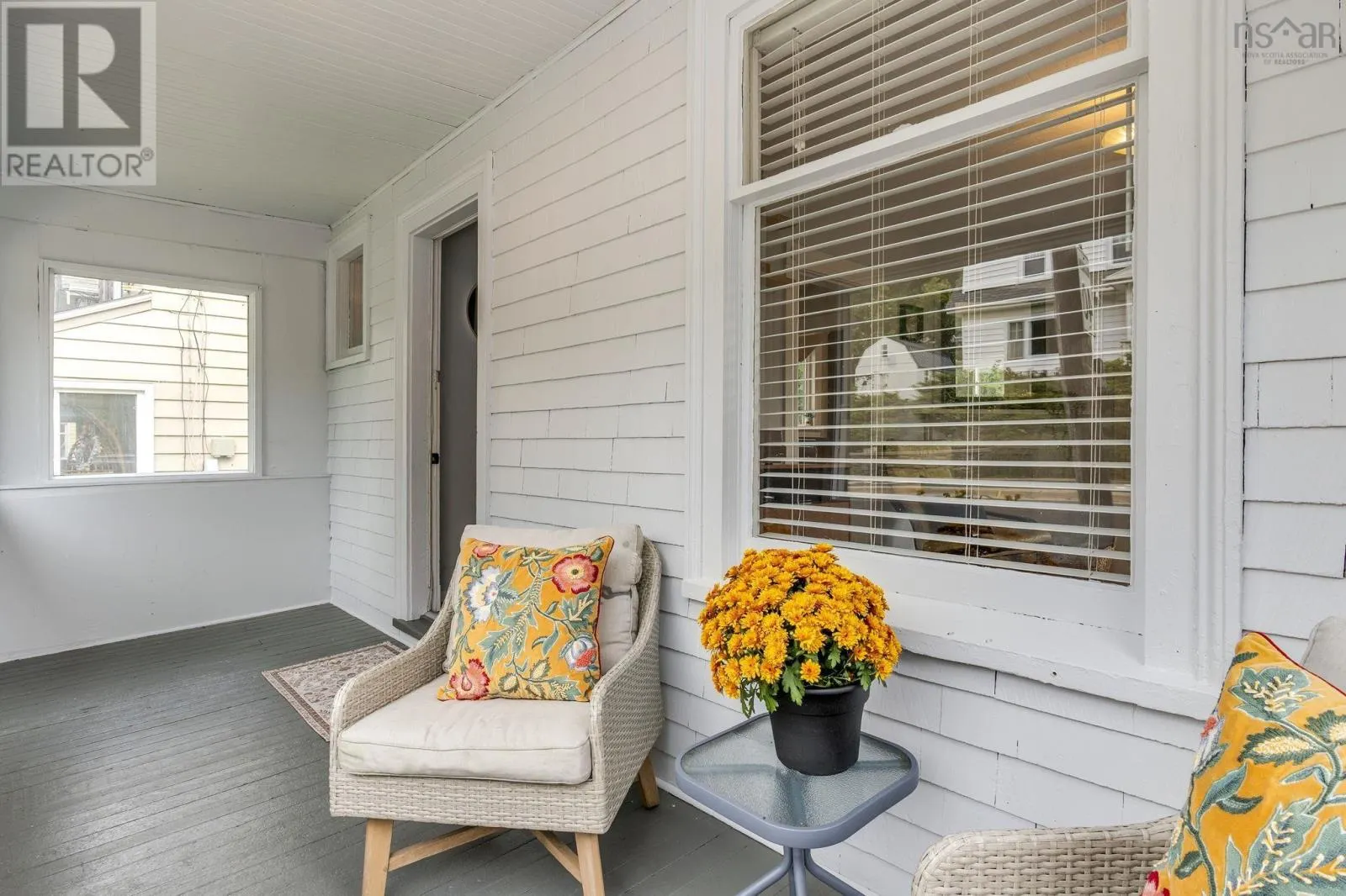 2 Dahlia Street