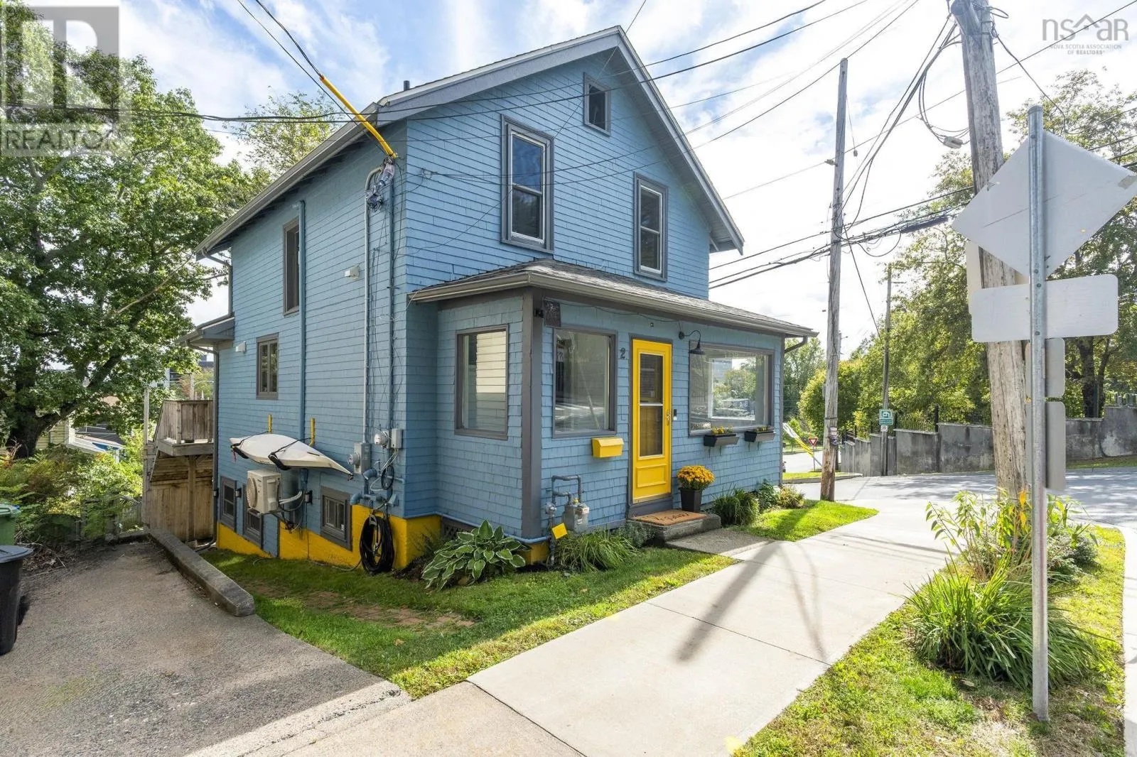 2 Dahlia Street