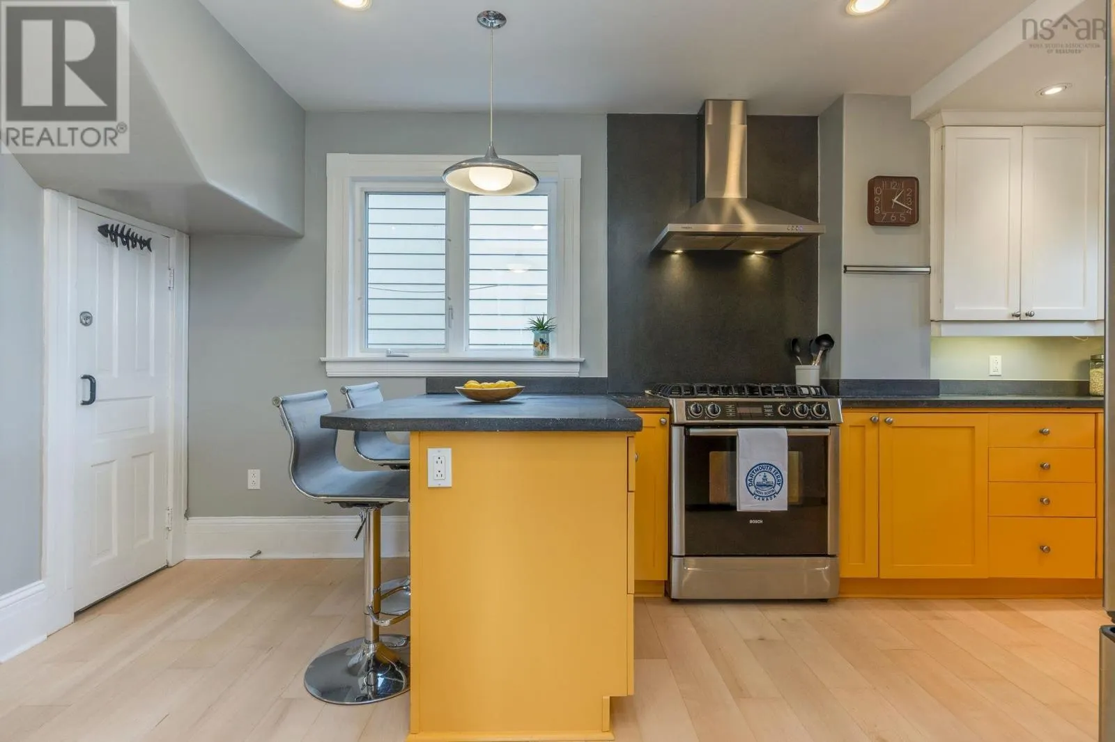 2 Dahlia Street