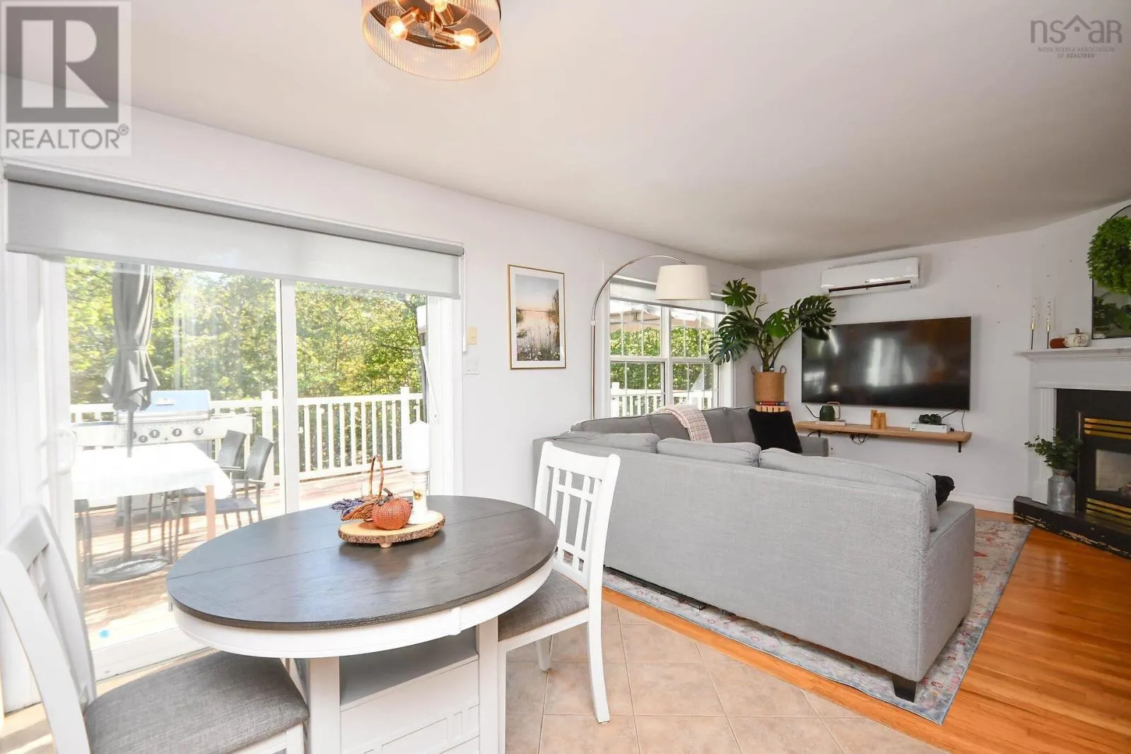 53 Rivendale Drive