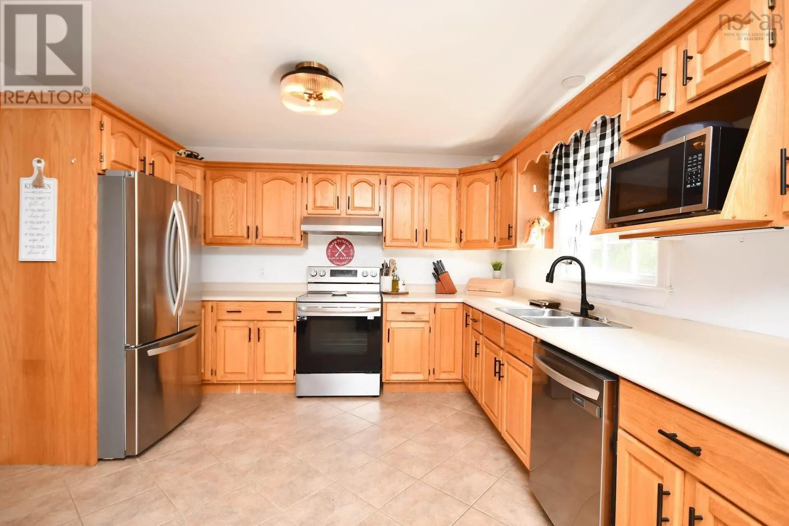 53 Rivendale Drive