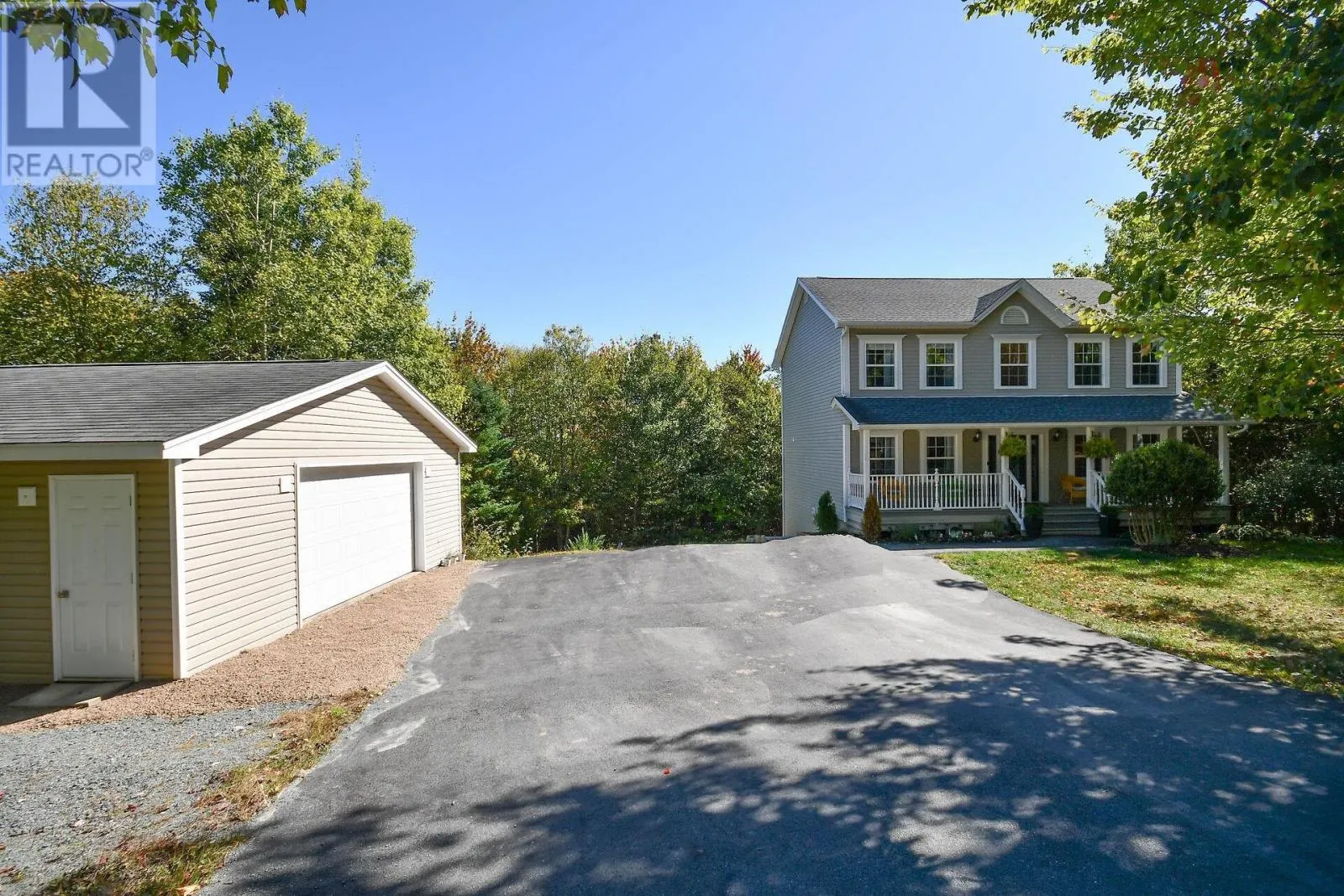 53 Rivendale Drive