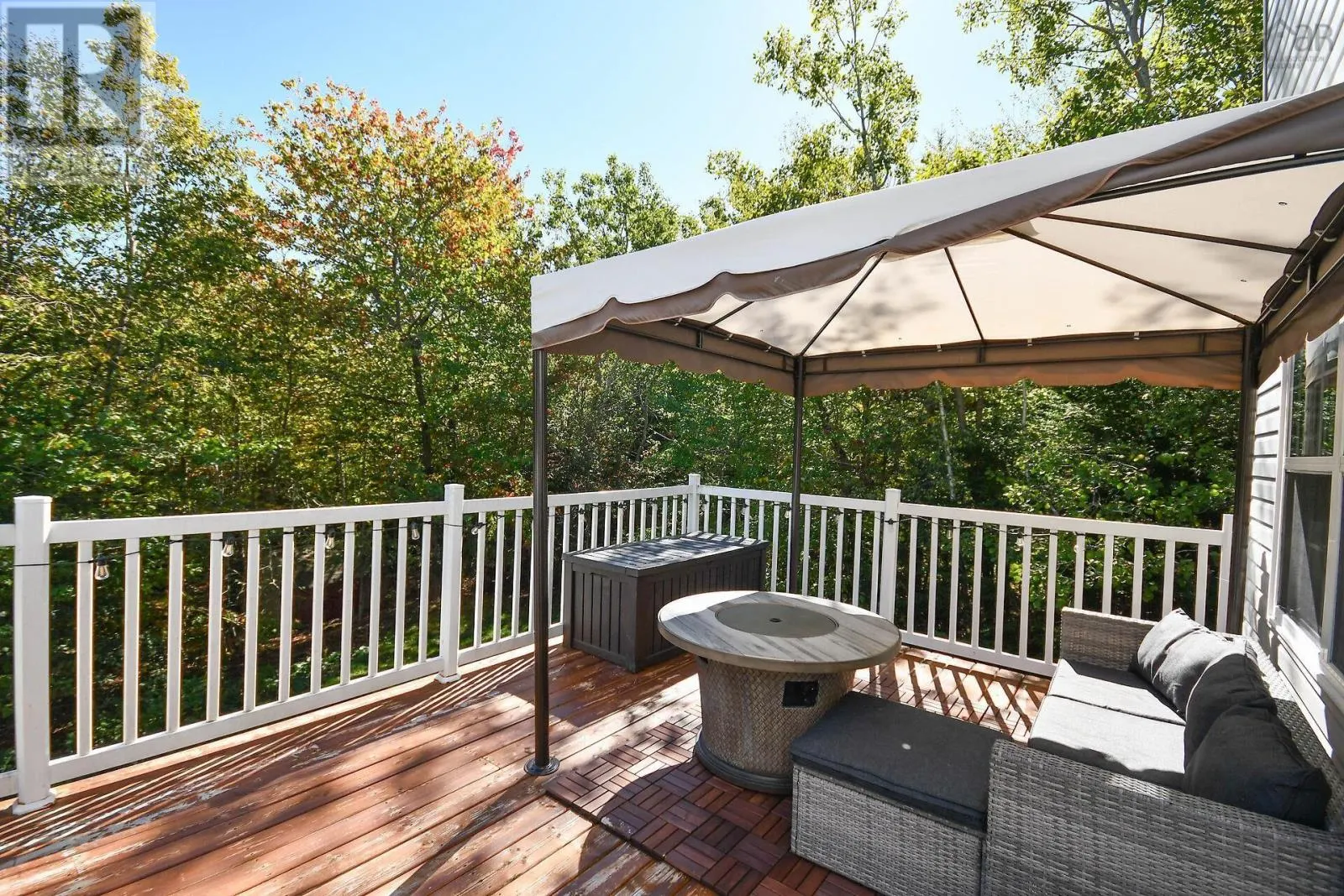 53 Rivendale Drive