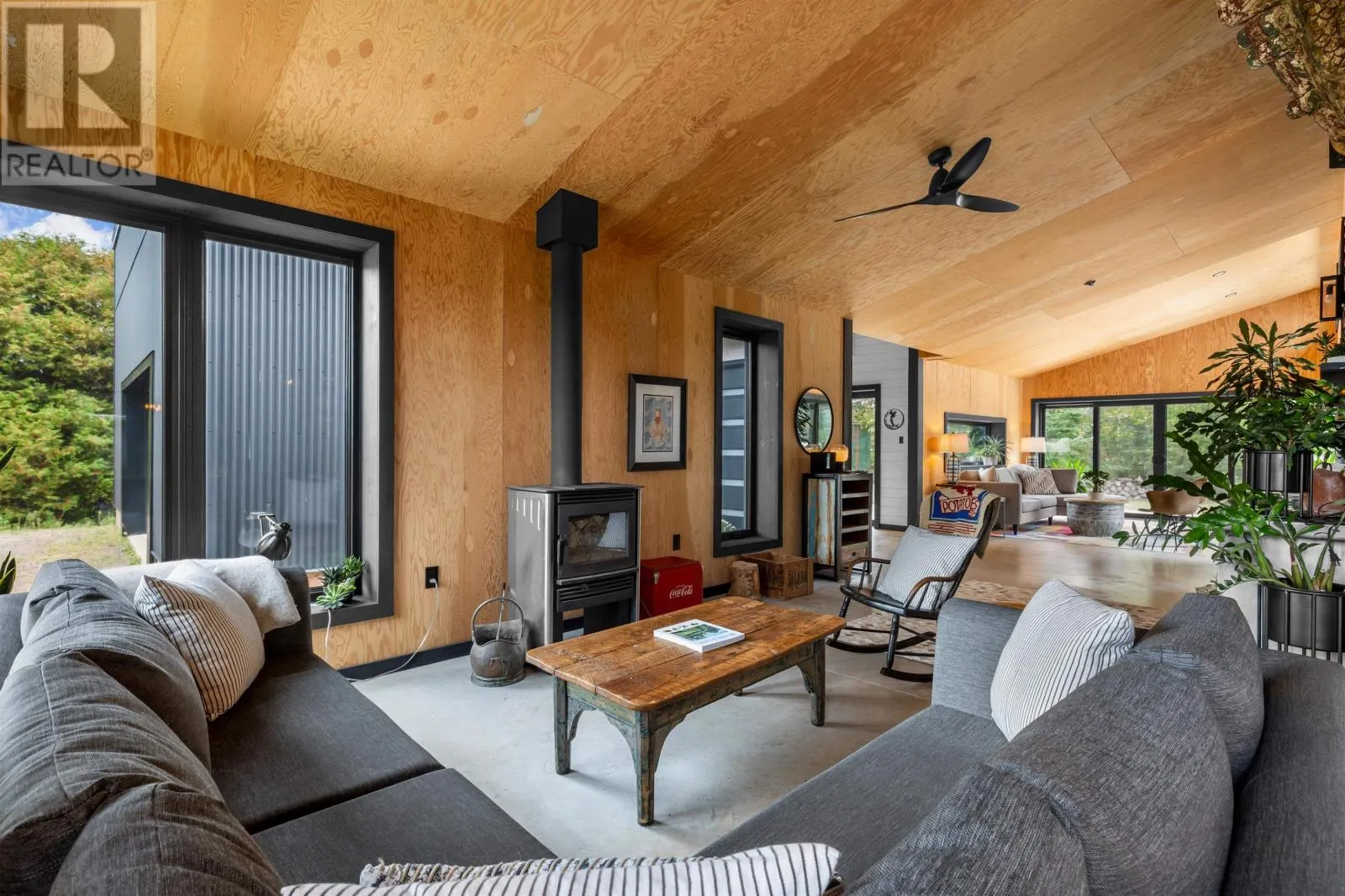 35 Richard Douglas Drive