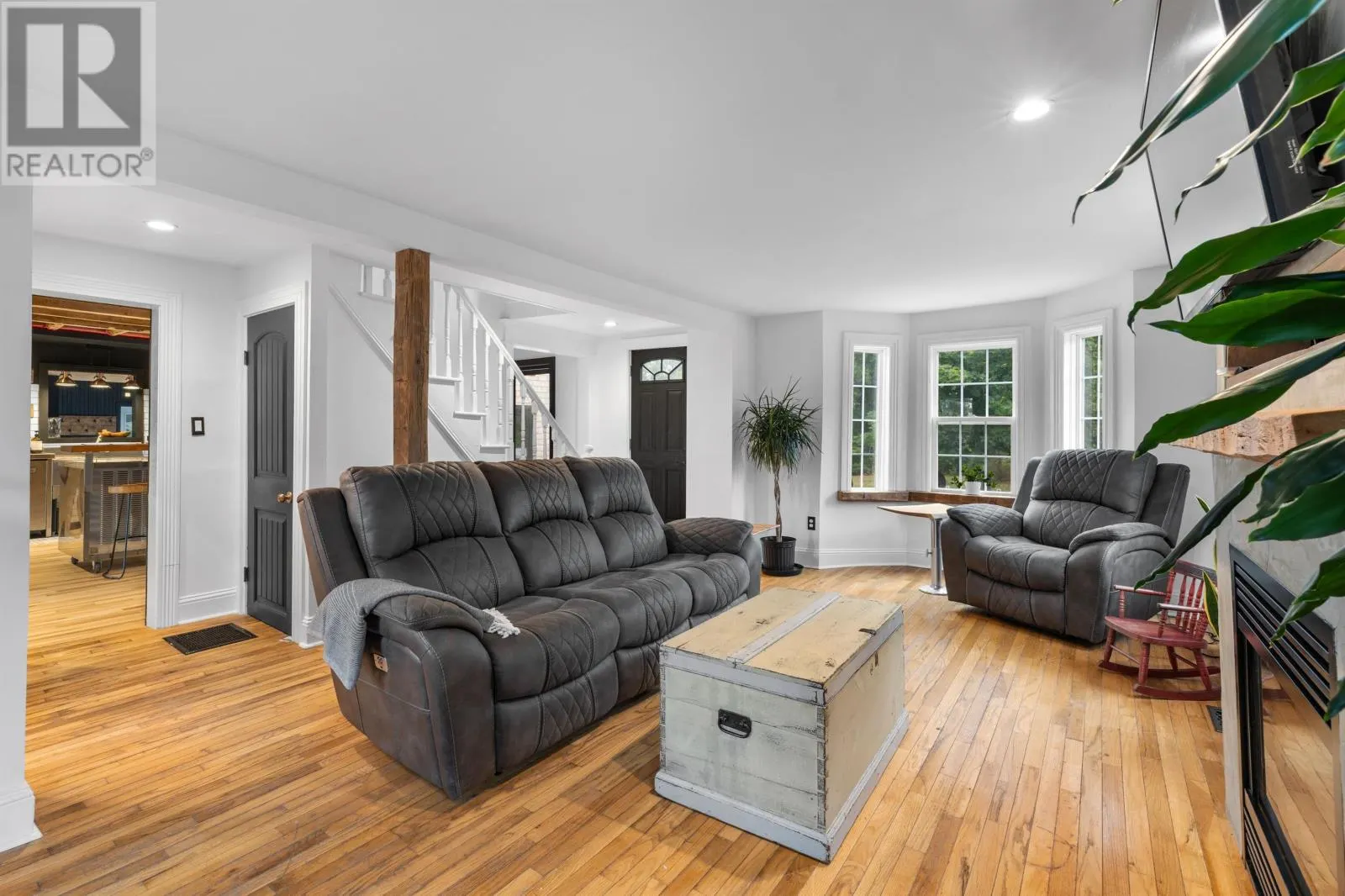 35 Richard Douglas Drive