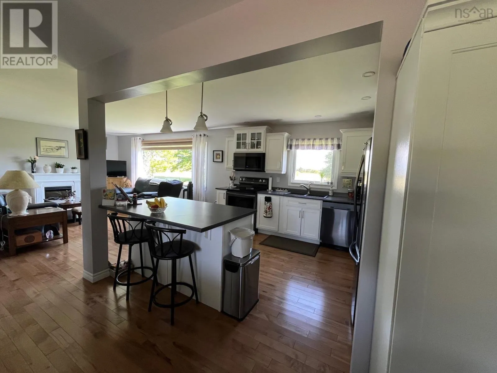 2 3136 Highway 2