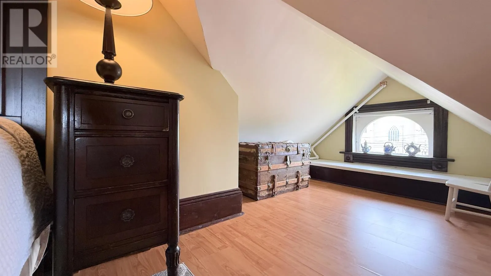11 Lady Slipper Drive