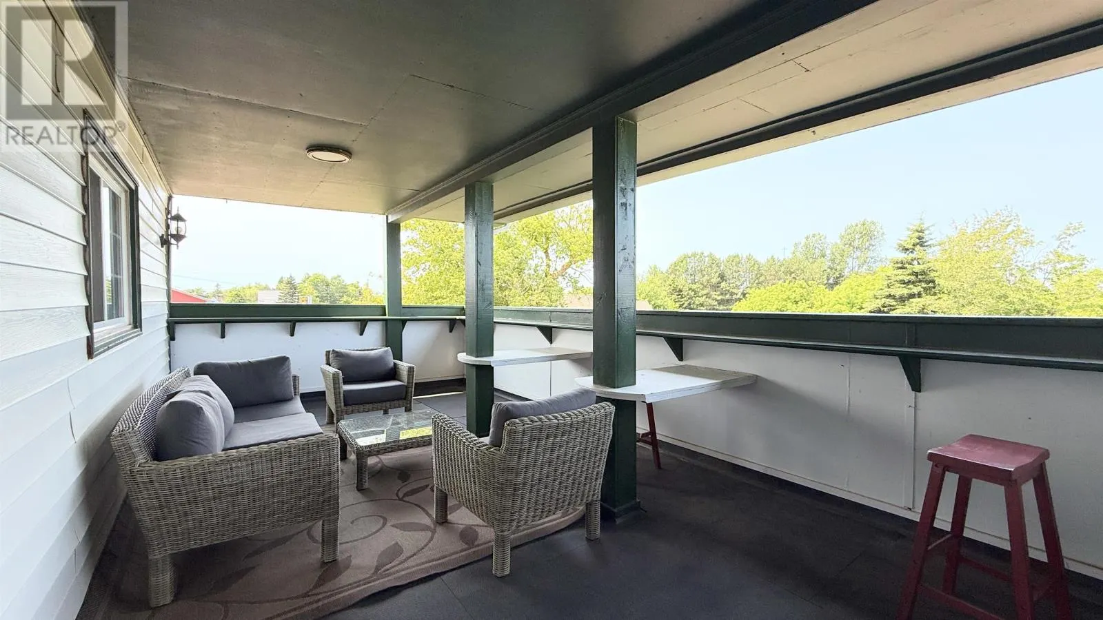 11 Lady Slipper Drive