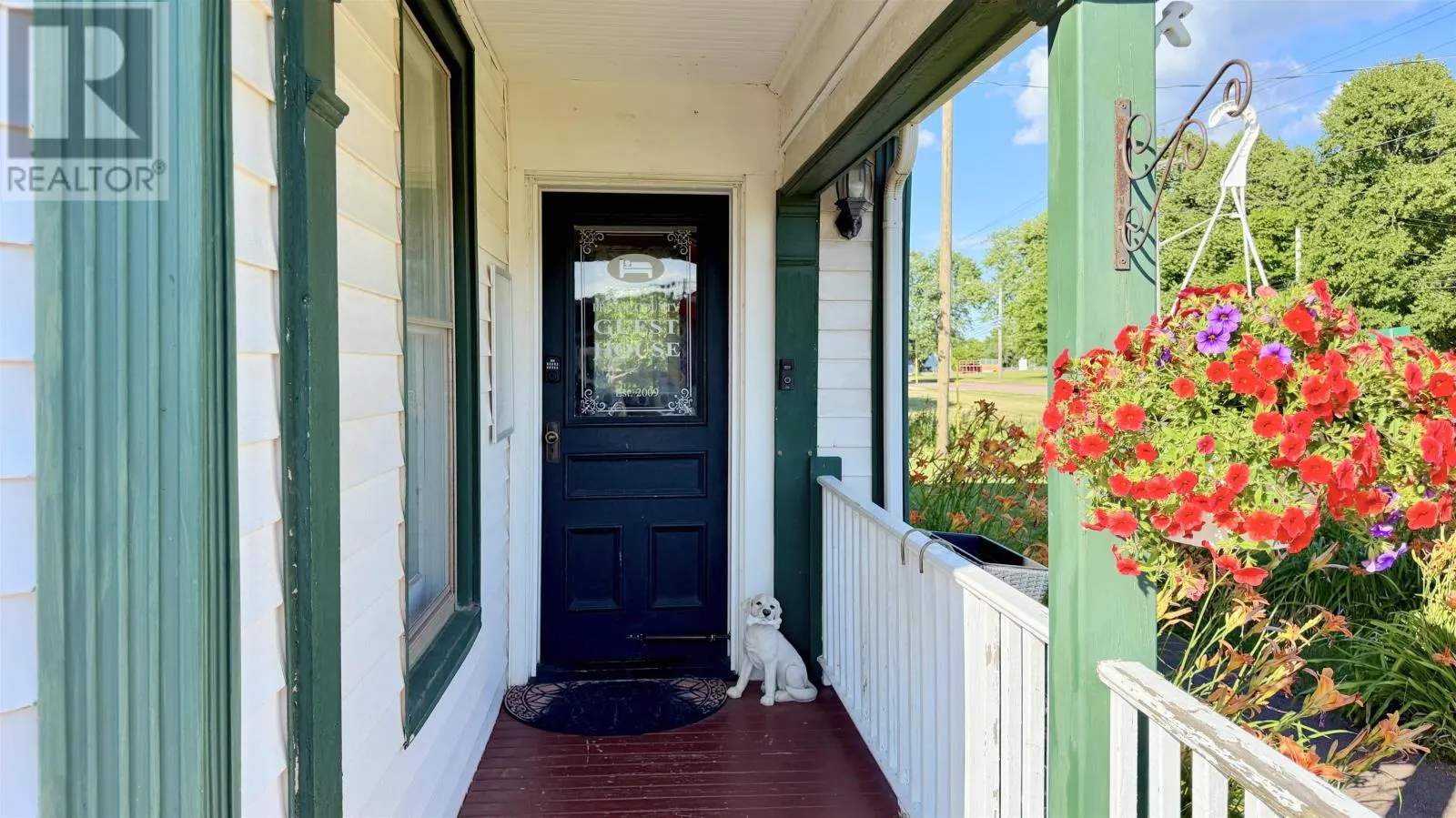 11 Lady Slipper Drive
