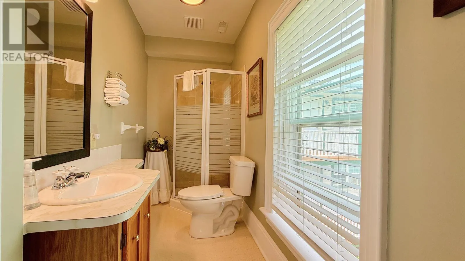 11 Lady Slipper Drive