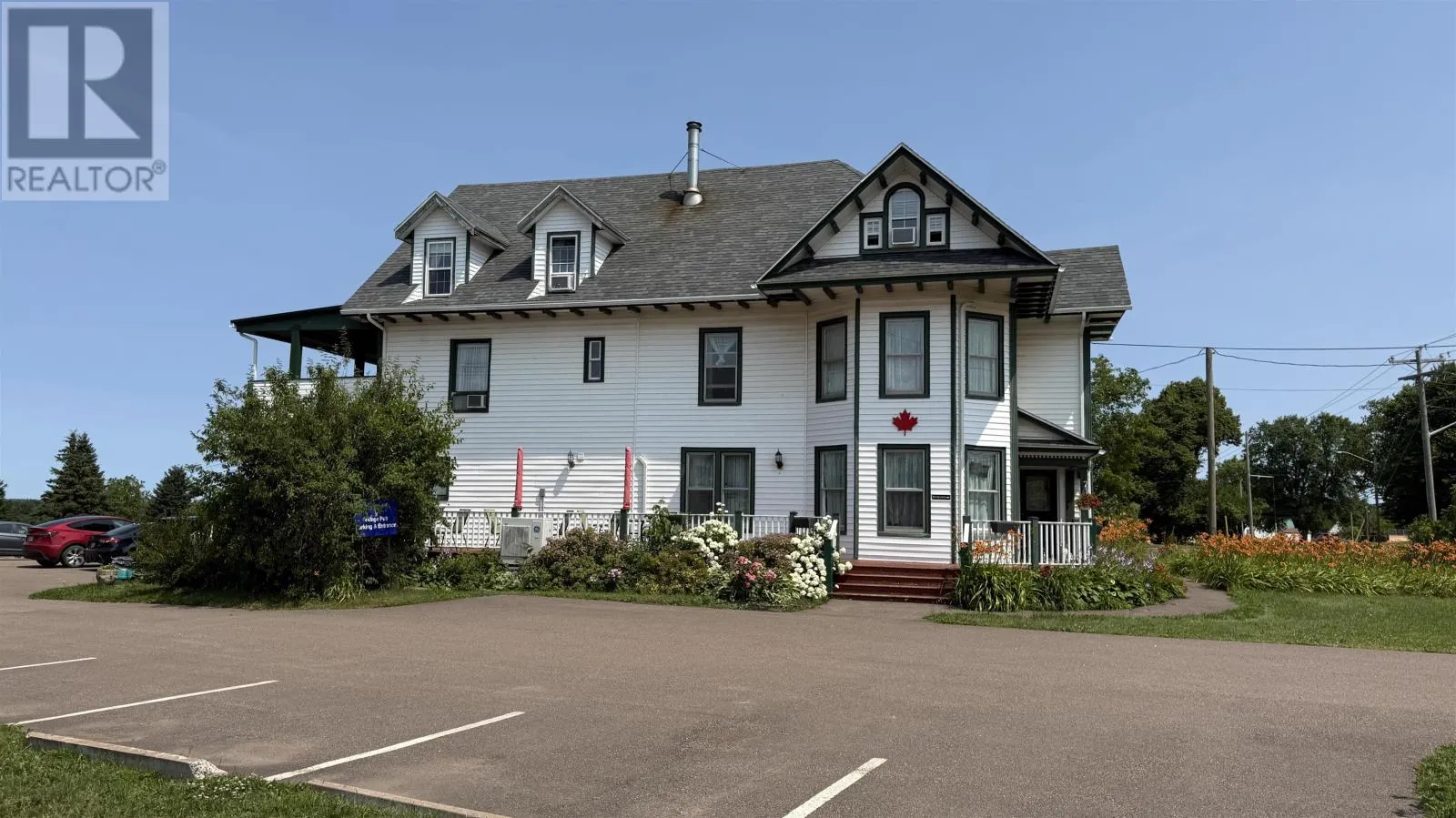 11 Lady Slipper Drive
