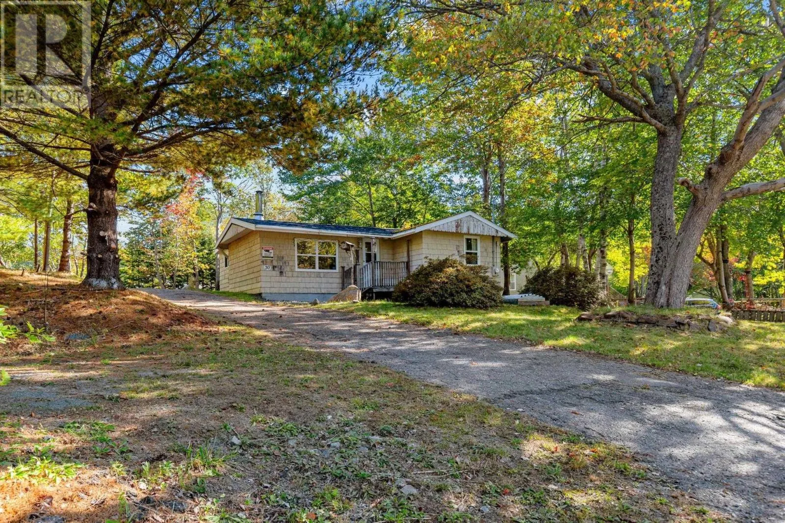 39 Hamshaw Drive