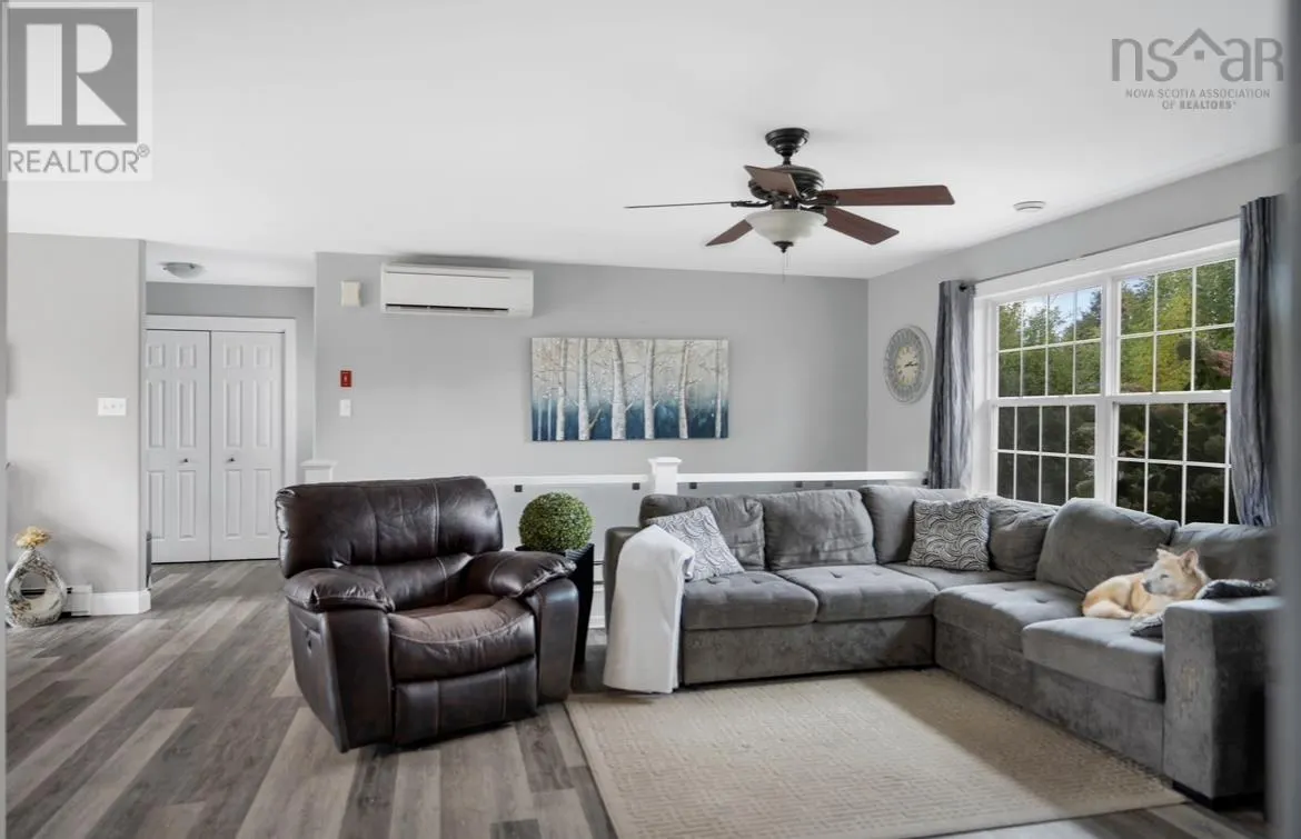 228 56 Edgehill Drive