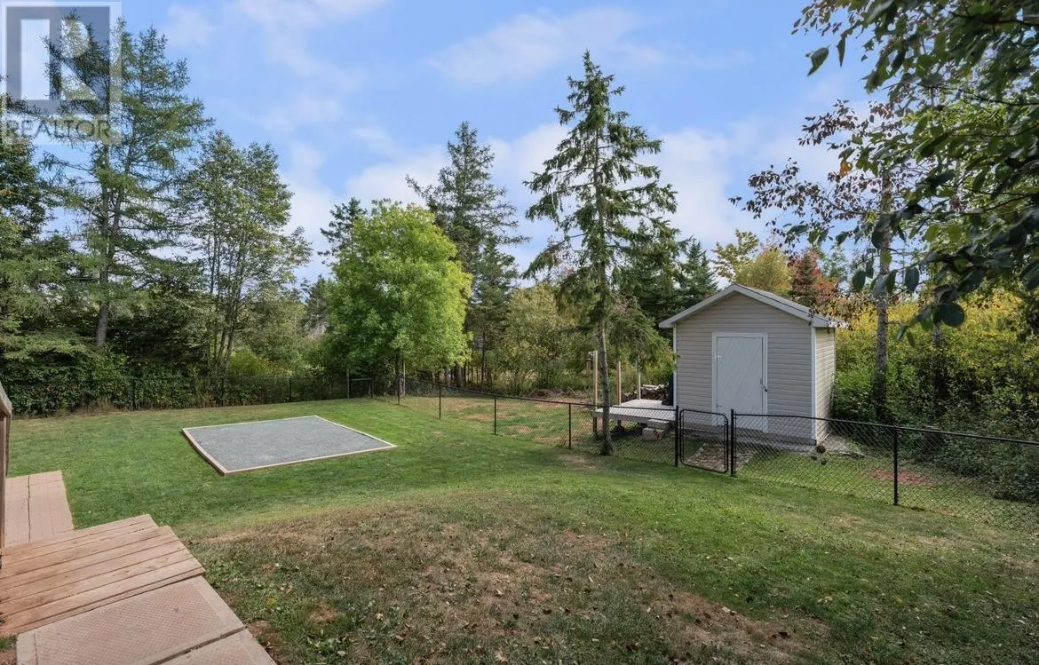 228 56 Edgehill Drive