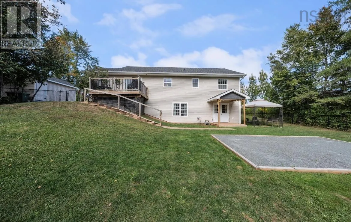 228 56 Edgehill Drive