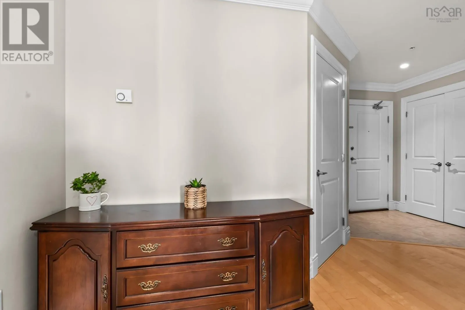 103 89 Pebblecreek Crescent