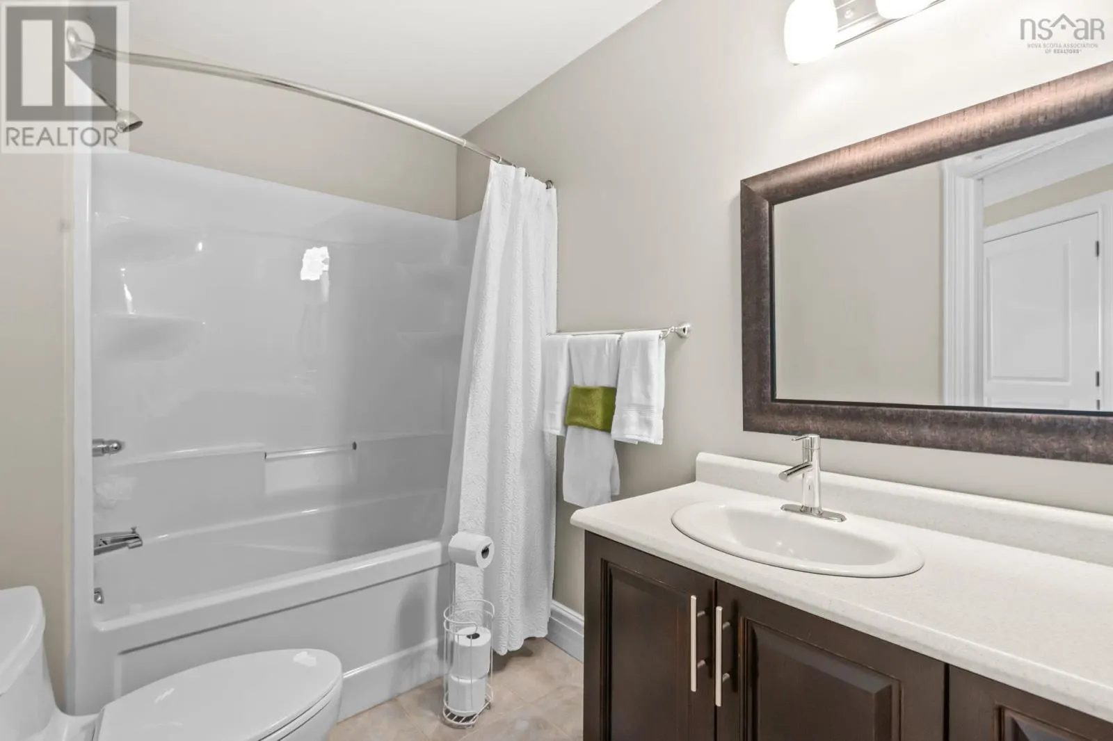 103 89 Pebblecreek Crescent