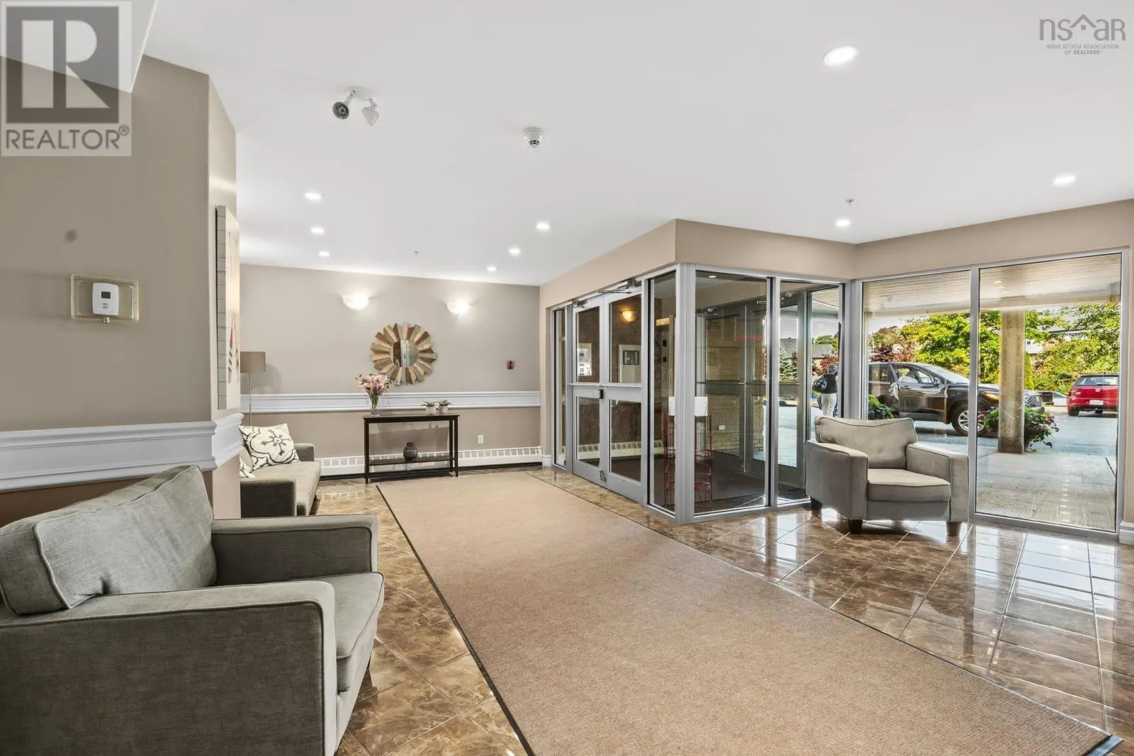 103 89 Pebblecreek Crescent
