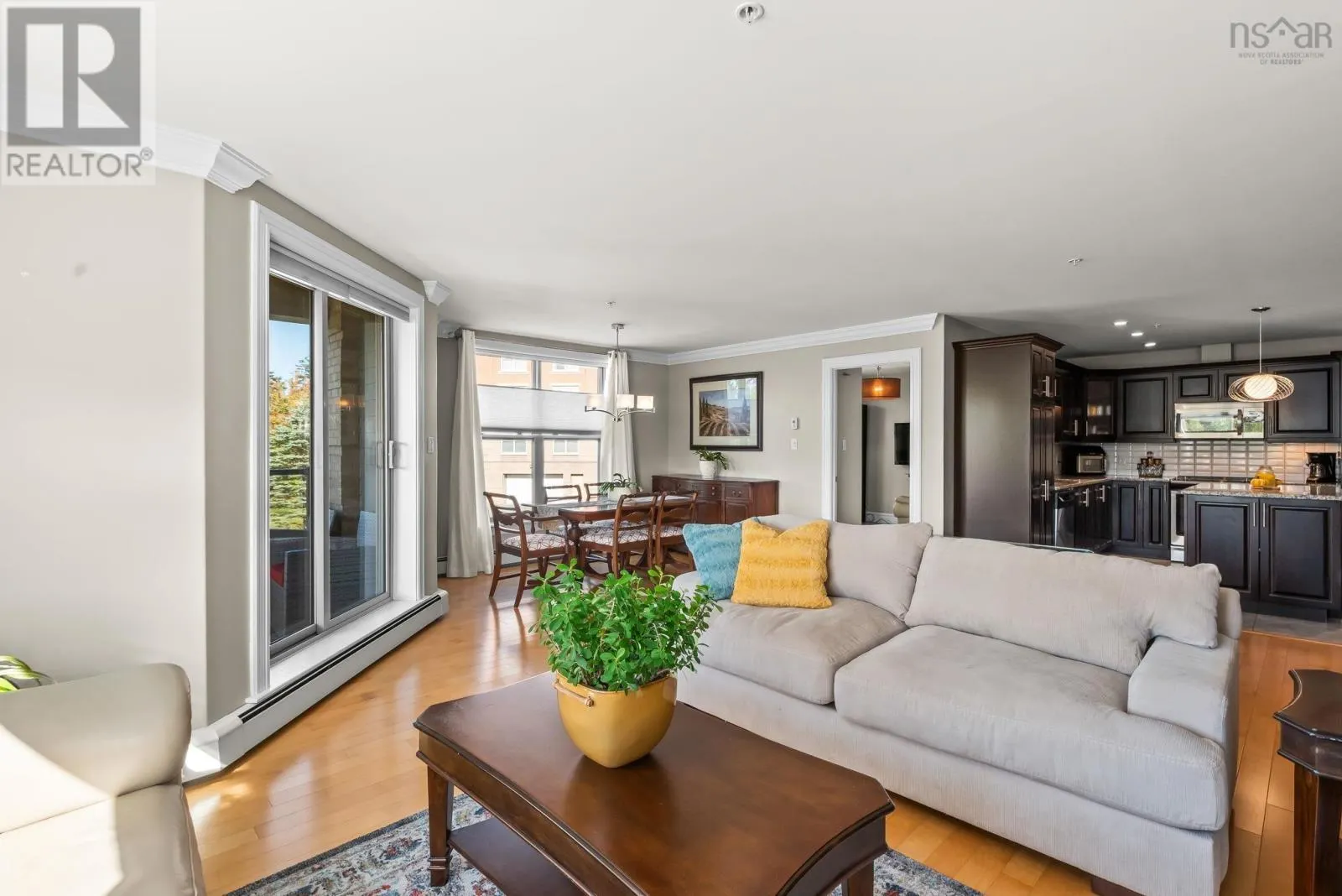 103 89 Pebblecreek Crescent