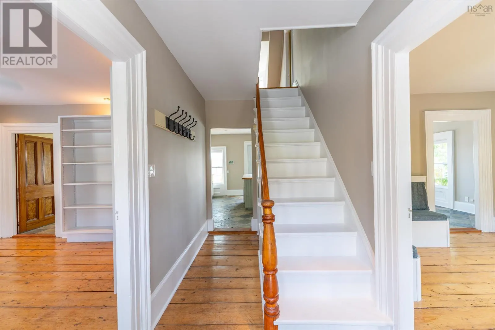 44 Montague Street