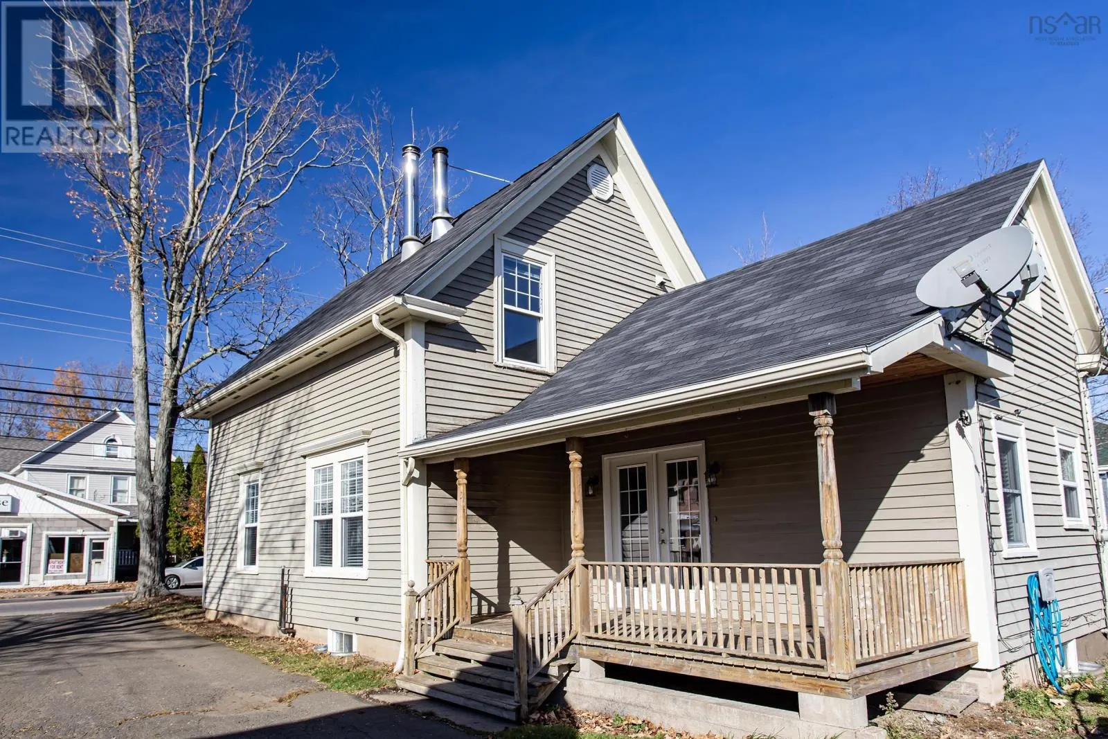 352 Main Street