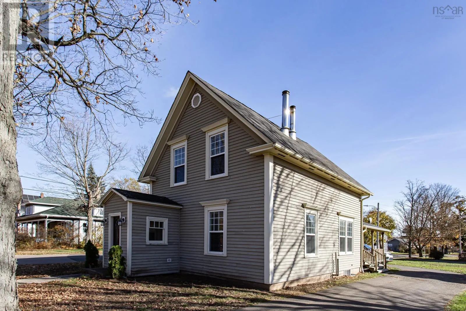 352 Main Street