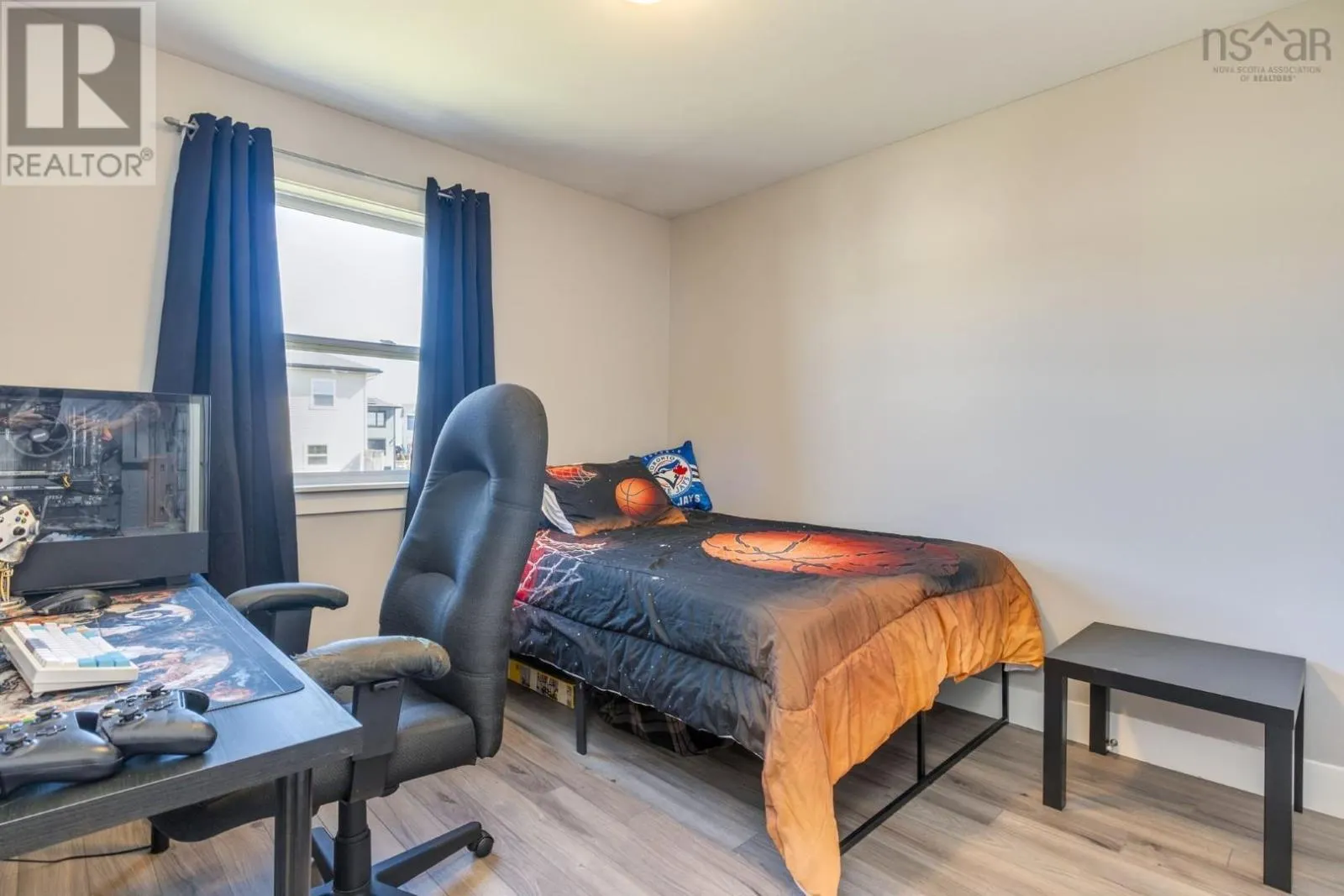 58 Onyx Crescent