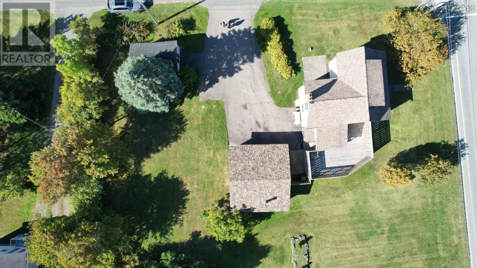 325 Reserve Street