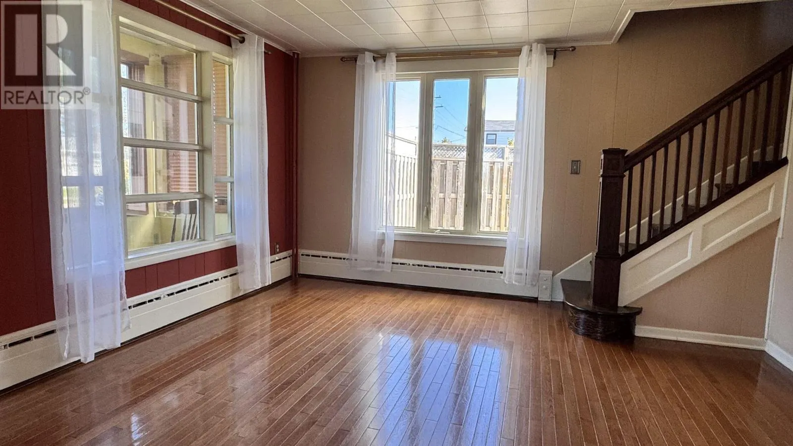 325 Reserve Street