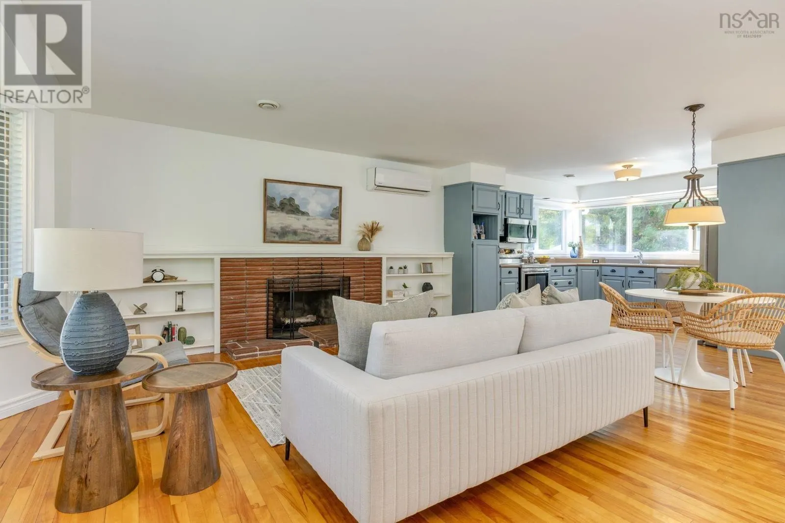 64 Richard Street