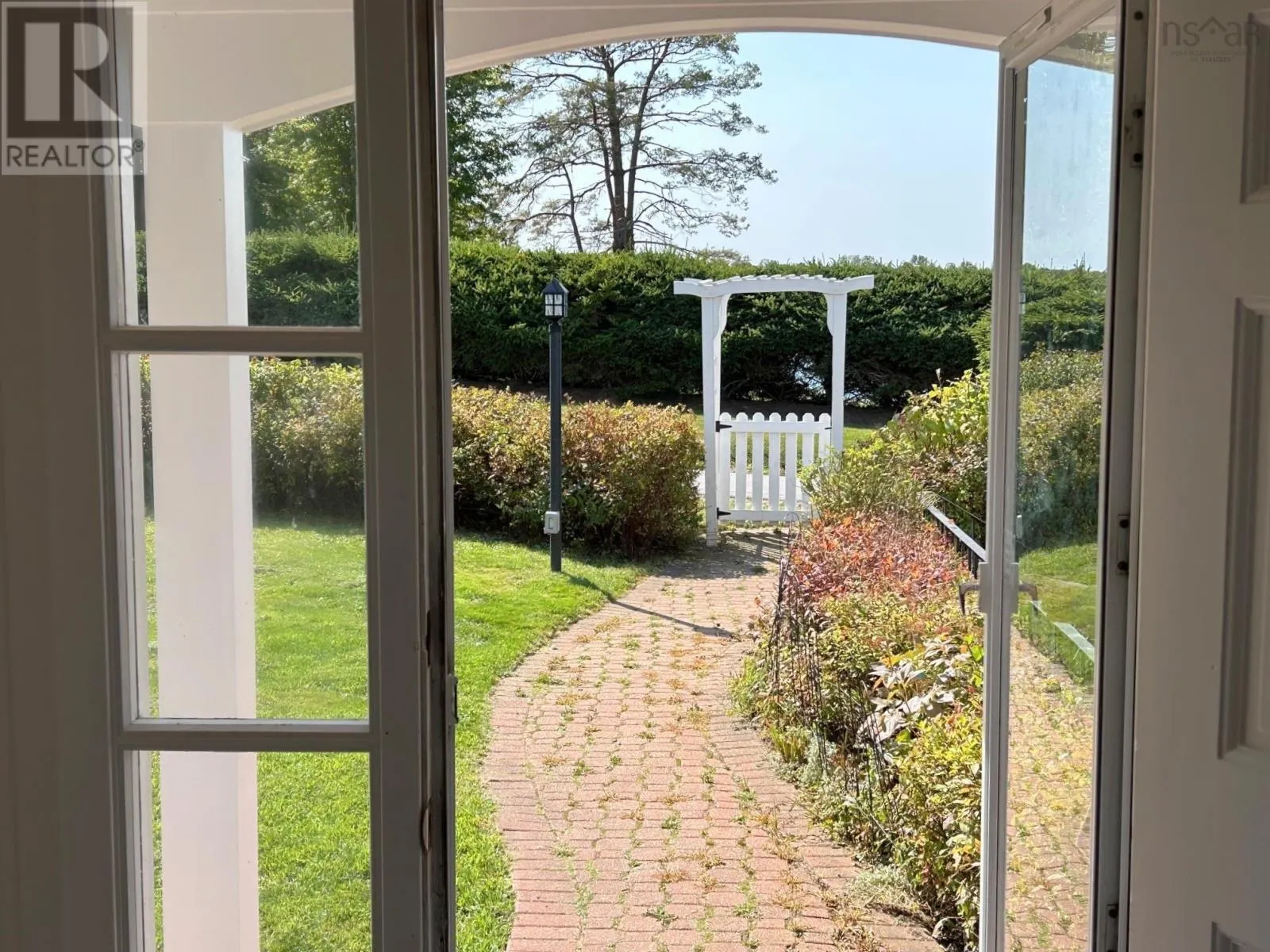 97 Nauss Point Road
