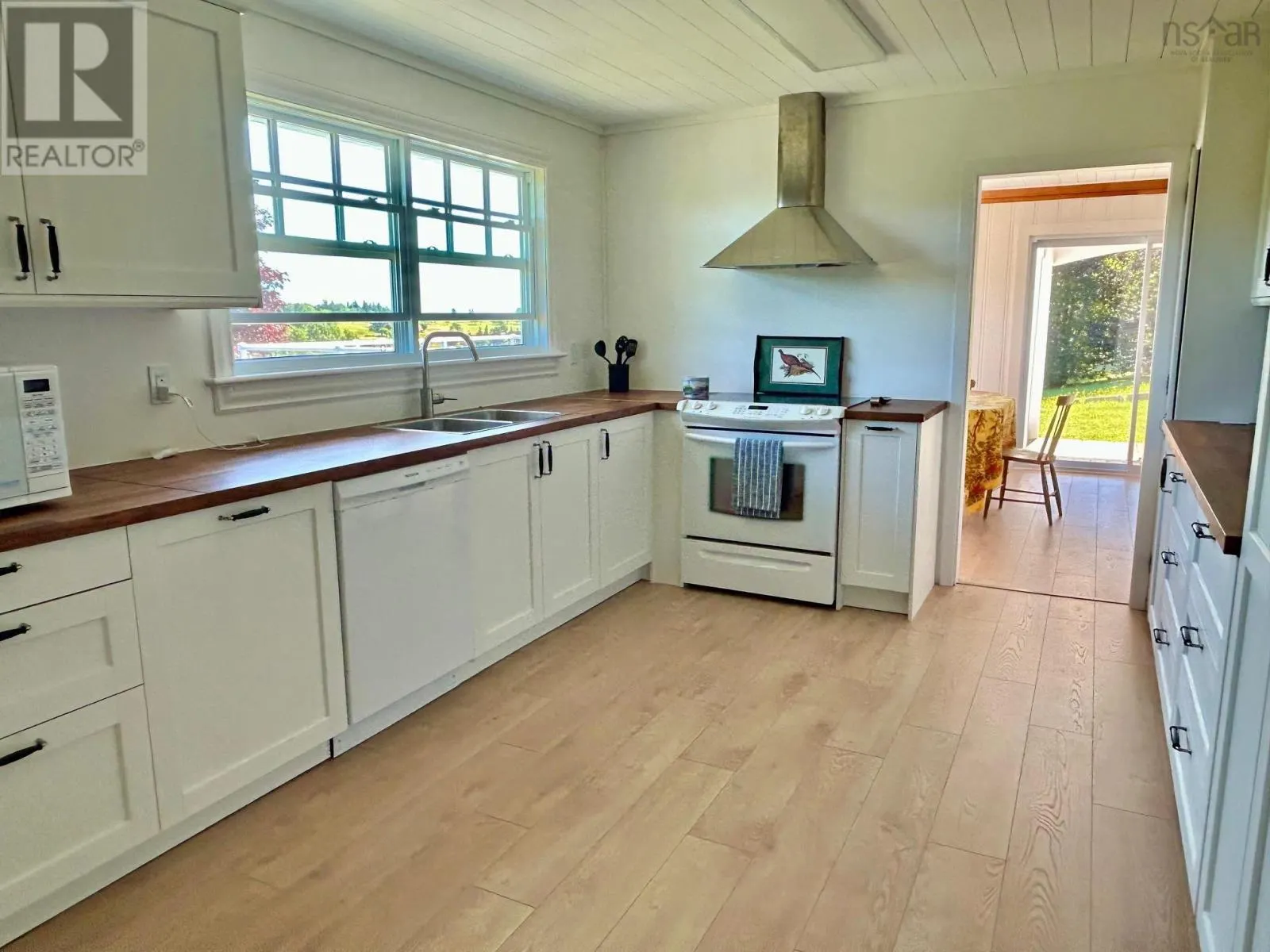 97 Nauss Point Road