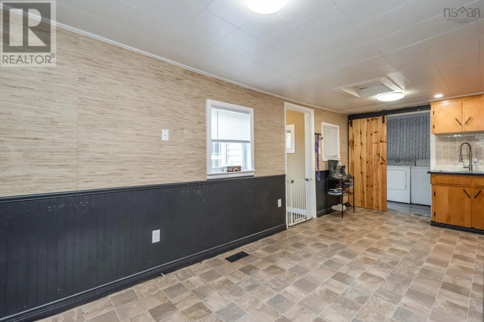 4023 Highway 236