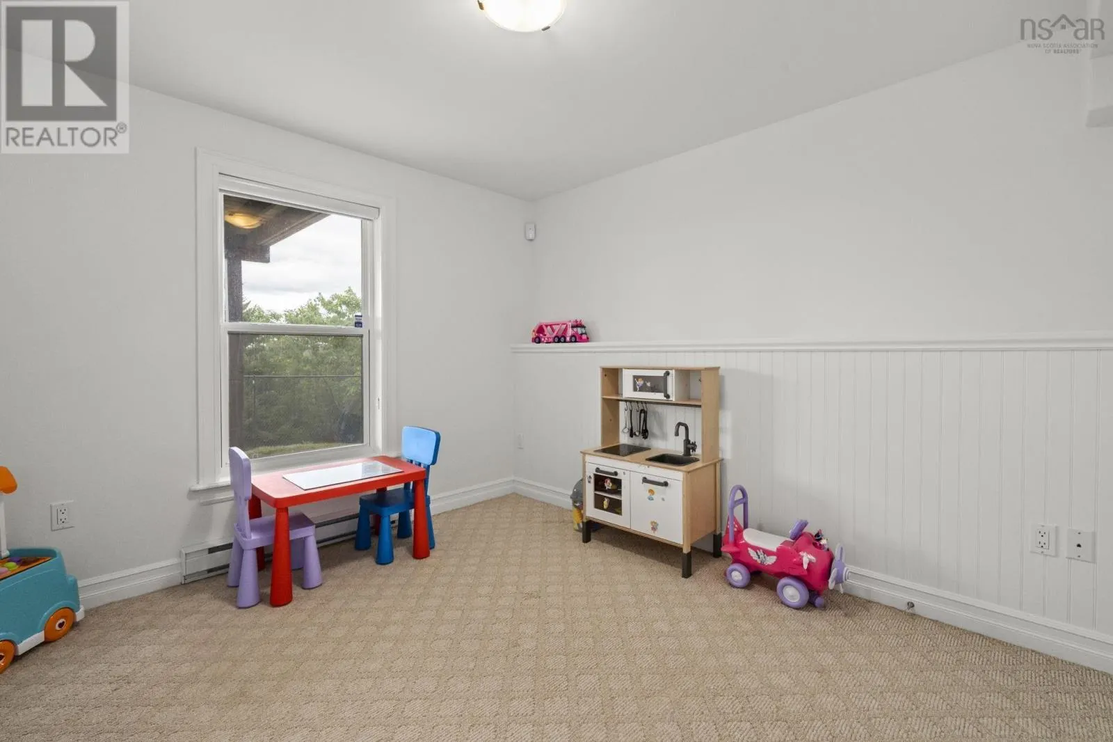 24 Vanier Way