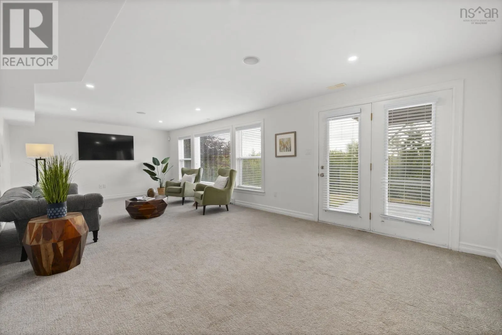 24 Vanier Way