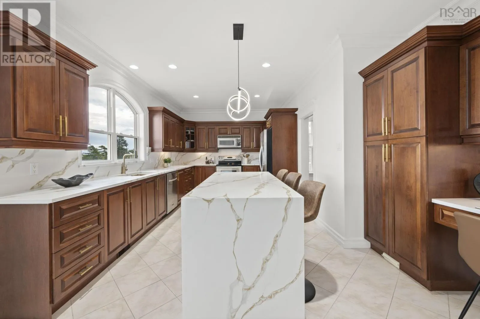 24 Vanier Way