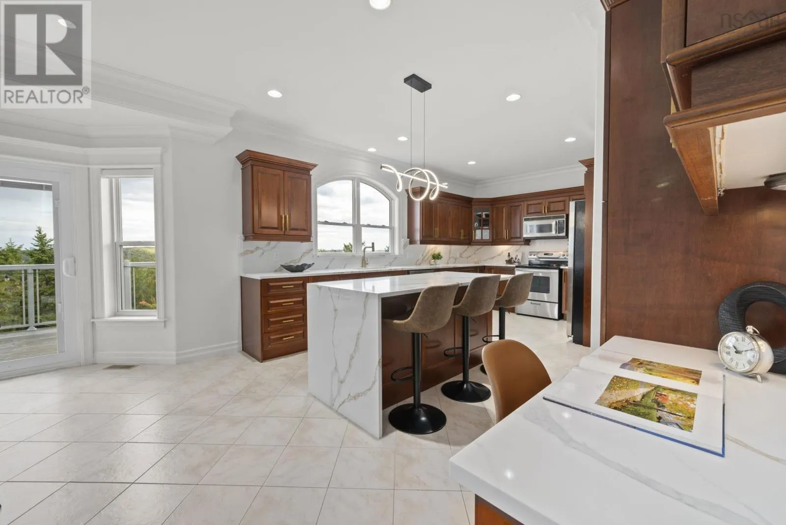 24 Vanier Way