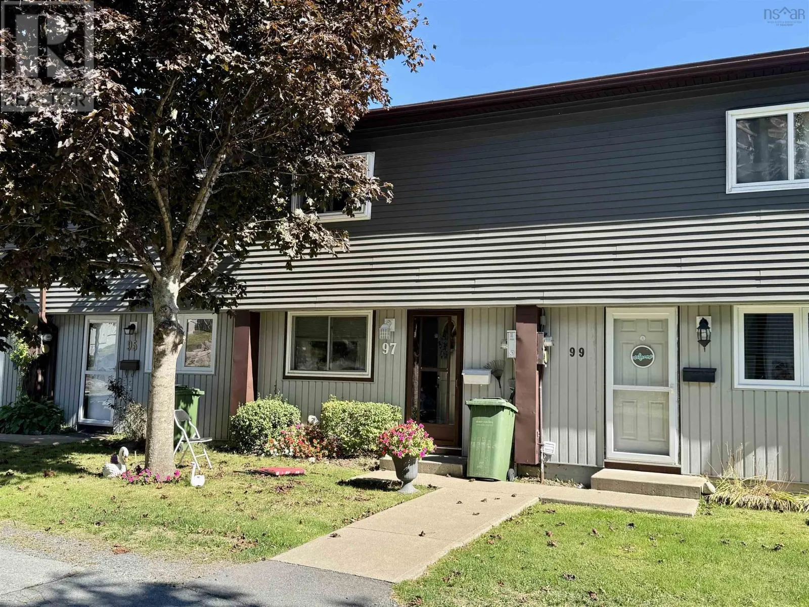 97 Bromley Road