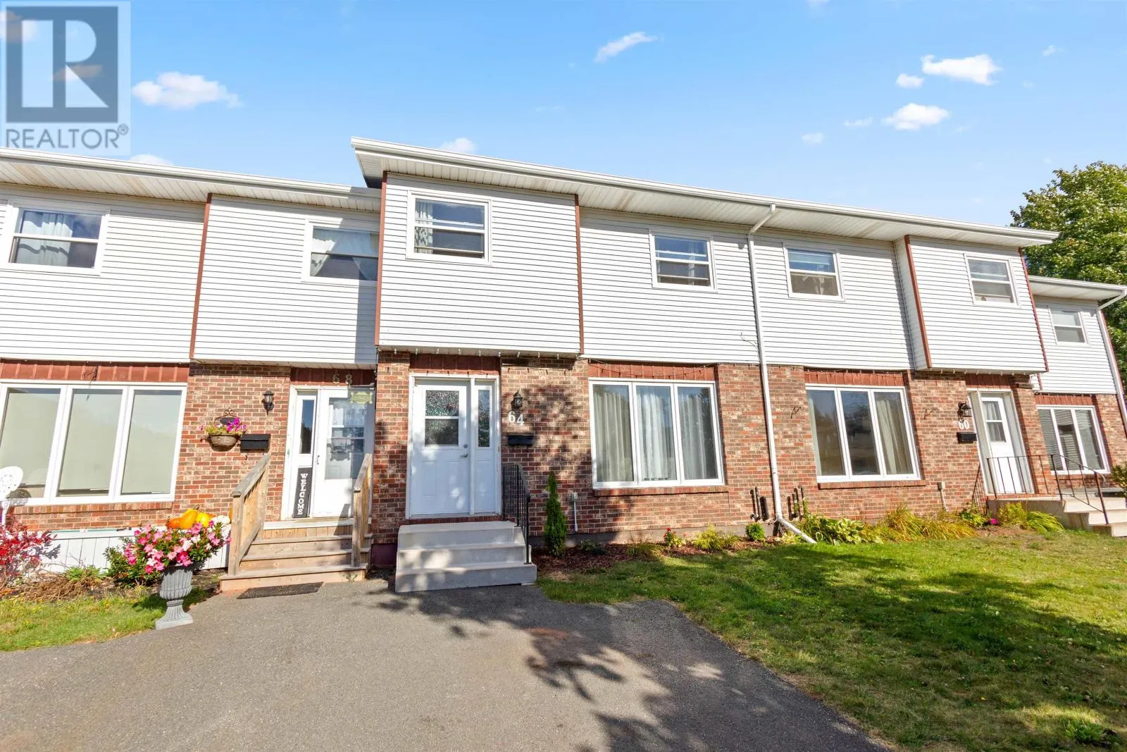64 Dawson Court