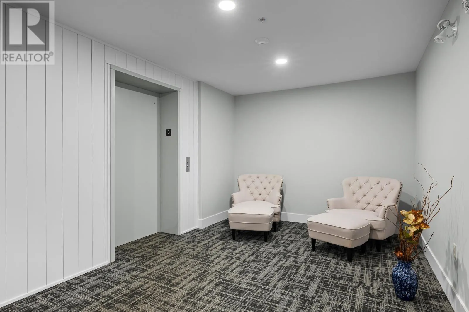 303 18 Gilbert Drive