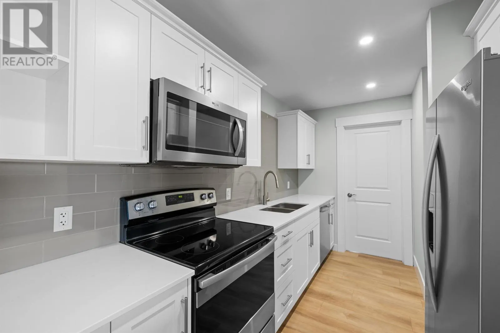 303 18 Gilbert Drive