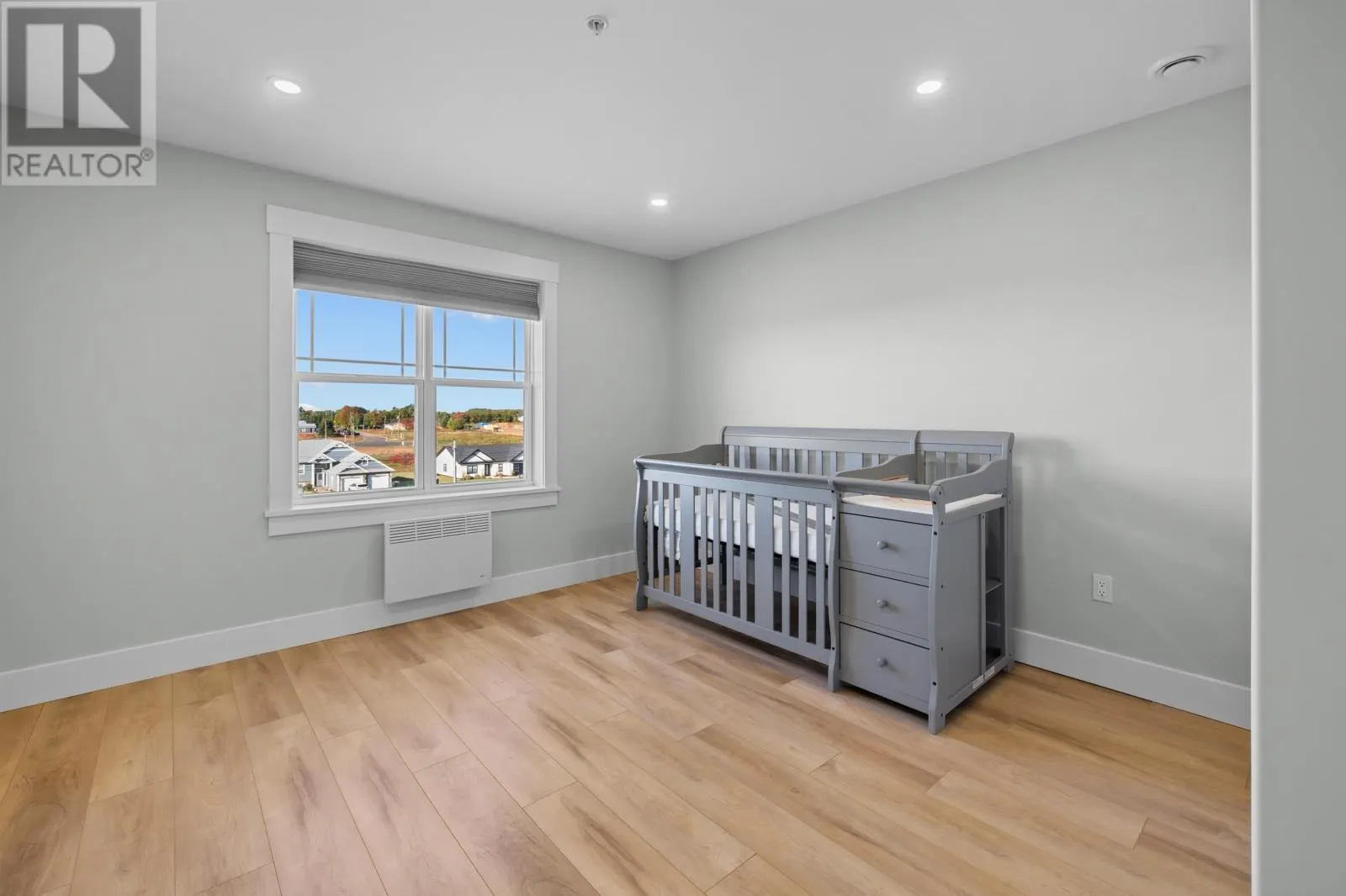 303 18 Gilbert Drive