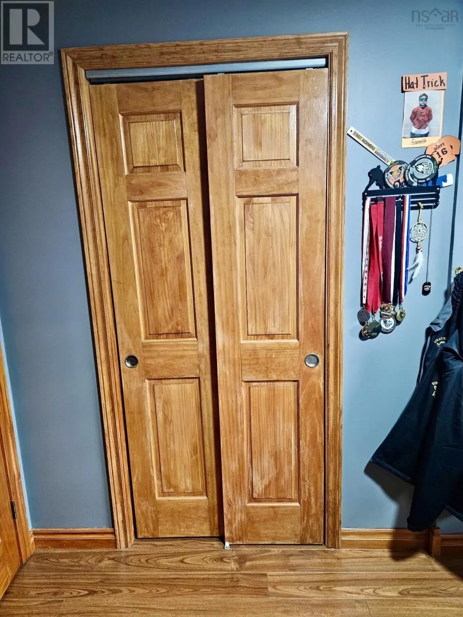 12 Hemlock Drive